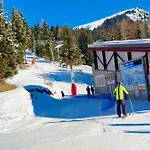 シャレー S 4 4 Familial 10pax グリオン